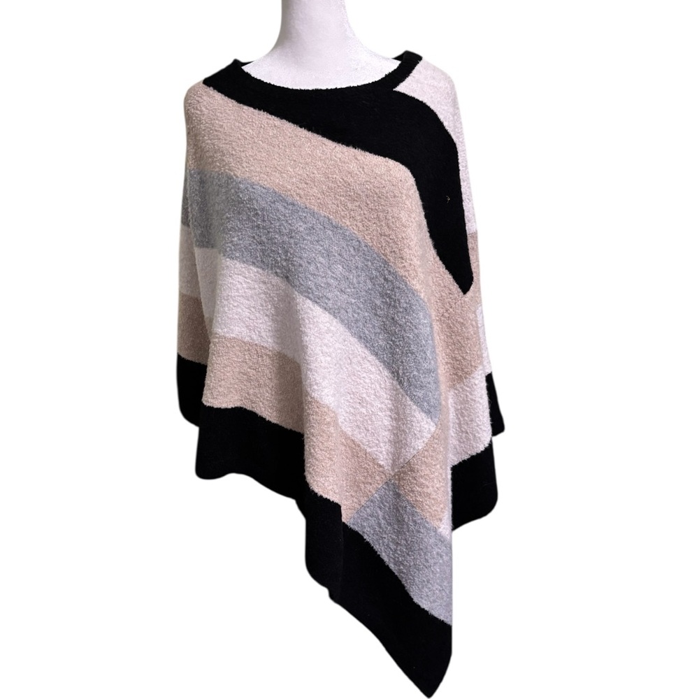 A Pea in the Pod Women's Color Block Poncho